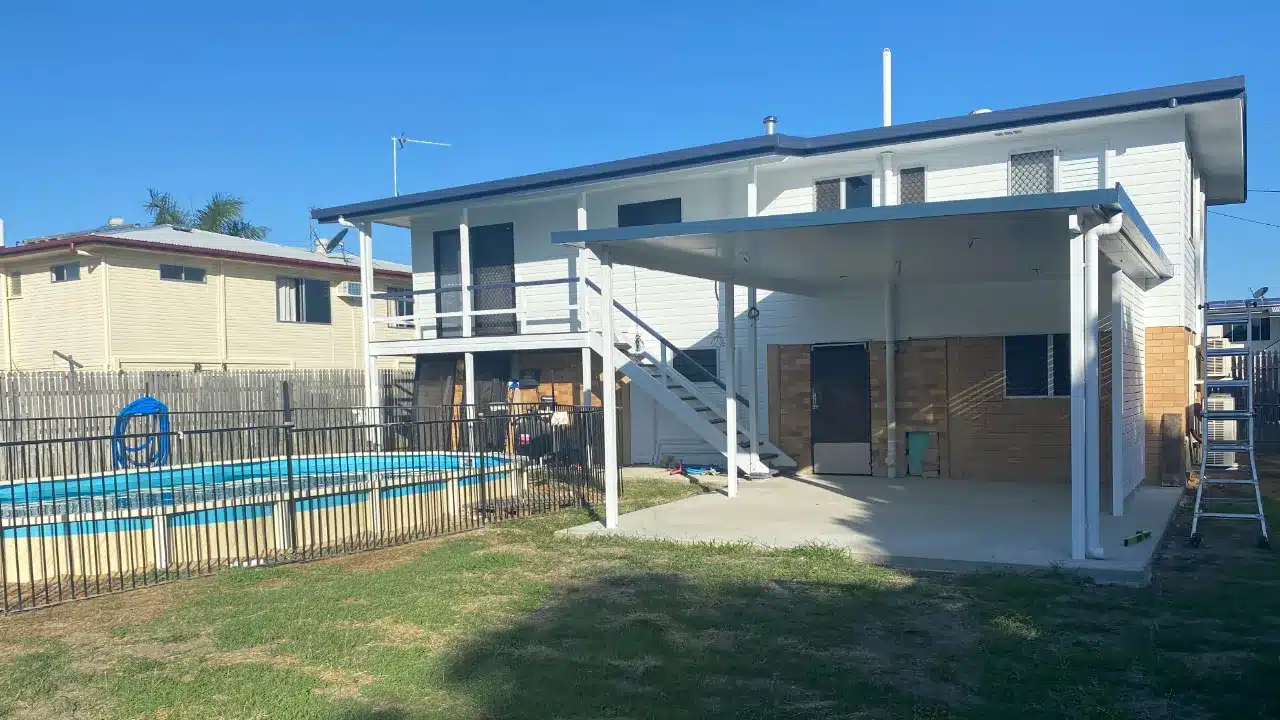 Trueline insulated patio privacy park avenue rockhampton qld 2 1